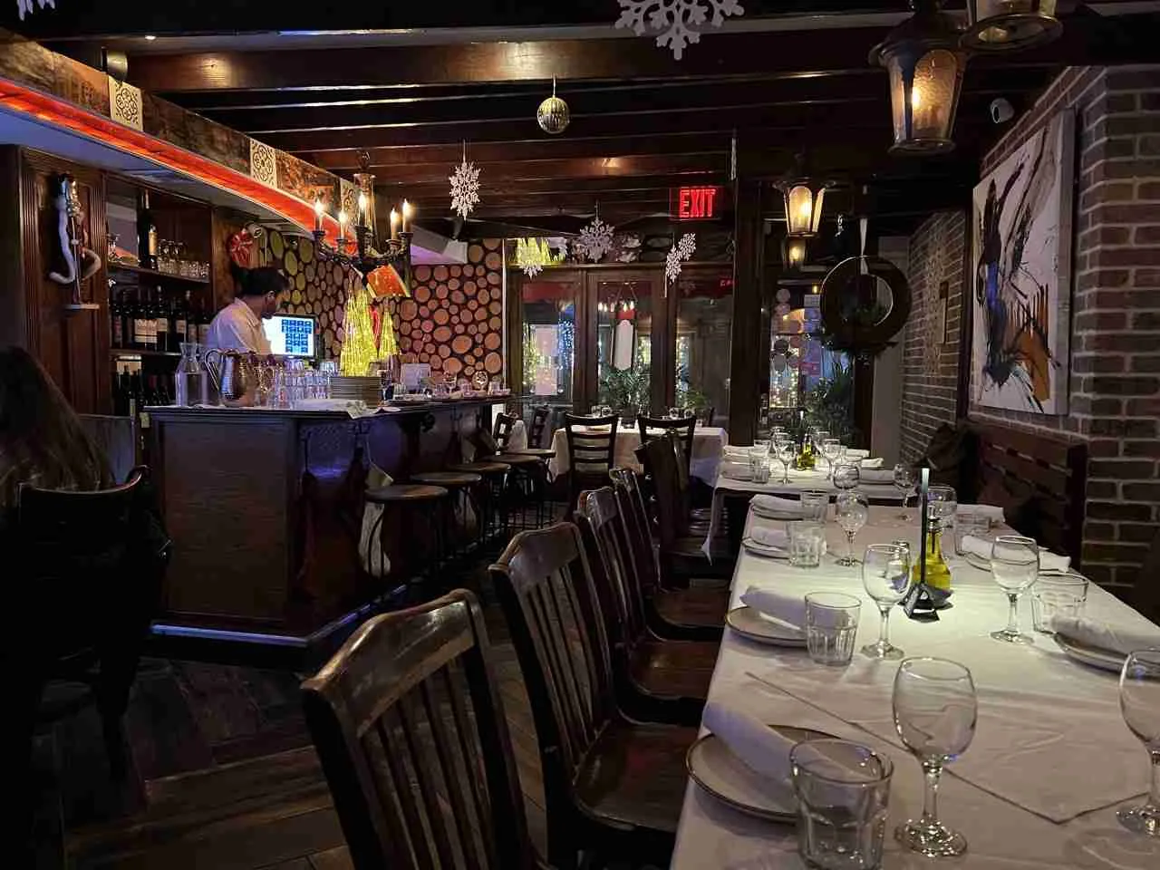 Cozy dining area and bar at Balade Lebanese Restaurant. Photo by Valérie Blanchard