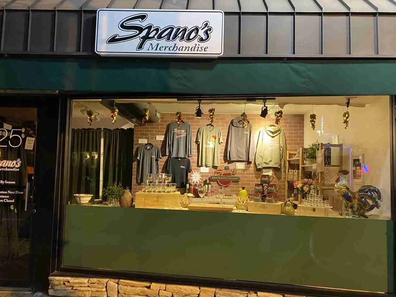Spano's Merchandise Shop. Photo by Valérie Blanchard