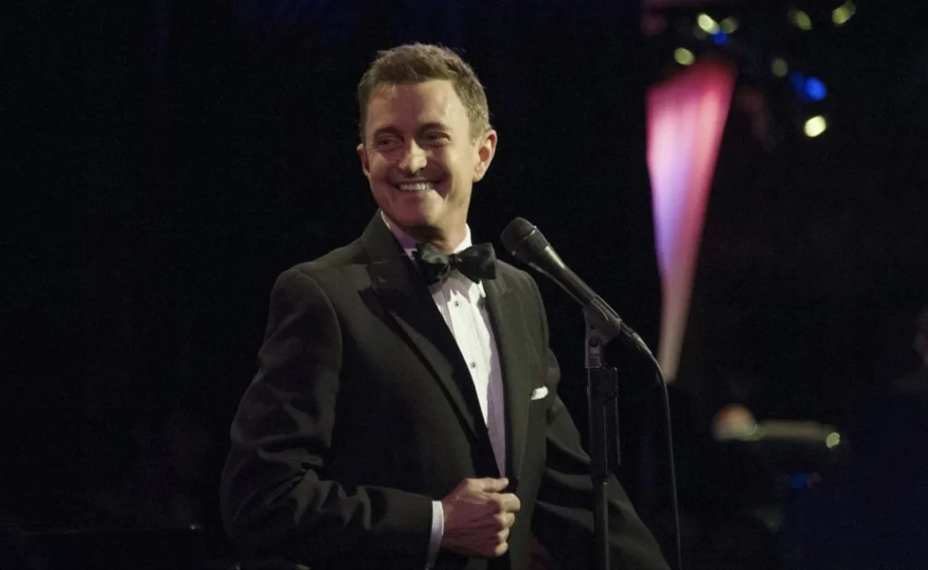 Jeff Harner on stage. Photo by Steve Friedman