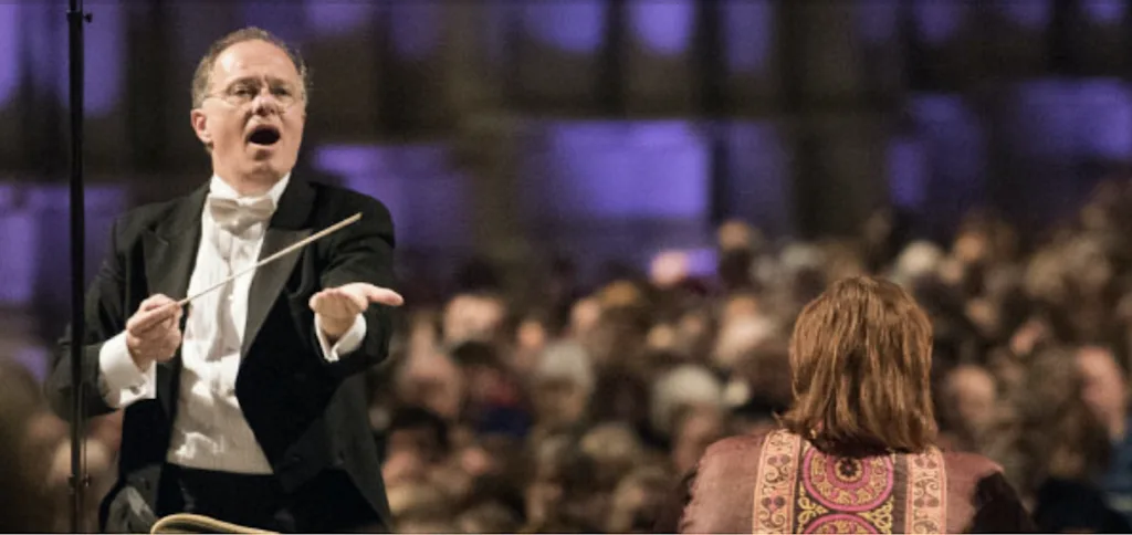 Kent Tritle Conducts the Oratorio Society of New York. Photo courtesy kenttritle.com