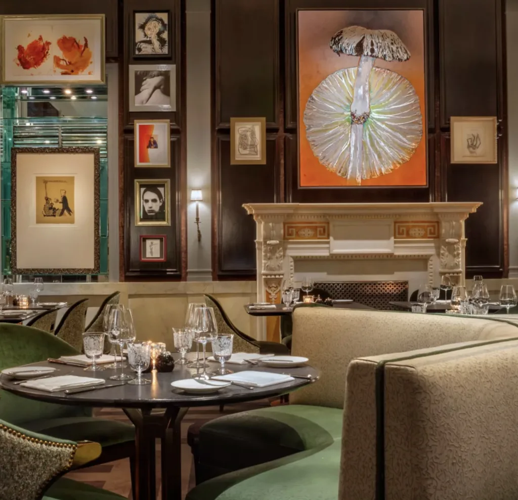 Sumptuous seating in Dowling's at the Carlyle. Courtesy rosewoodhotels.com