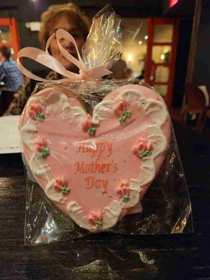 Remembering our moms at Blackbarn Restaurant. Photo by Sora Vernikoff