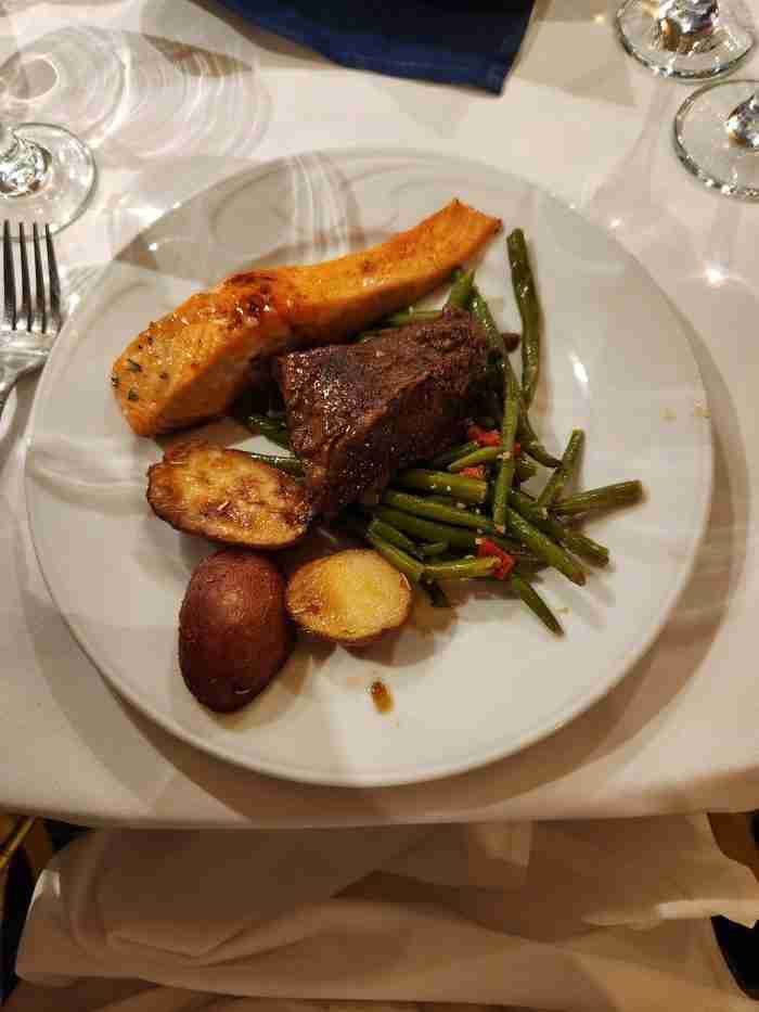 A main course served at the 2024 The New York Press Awards for Journalism event. Photo by Sora Vernikoff