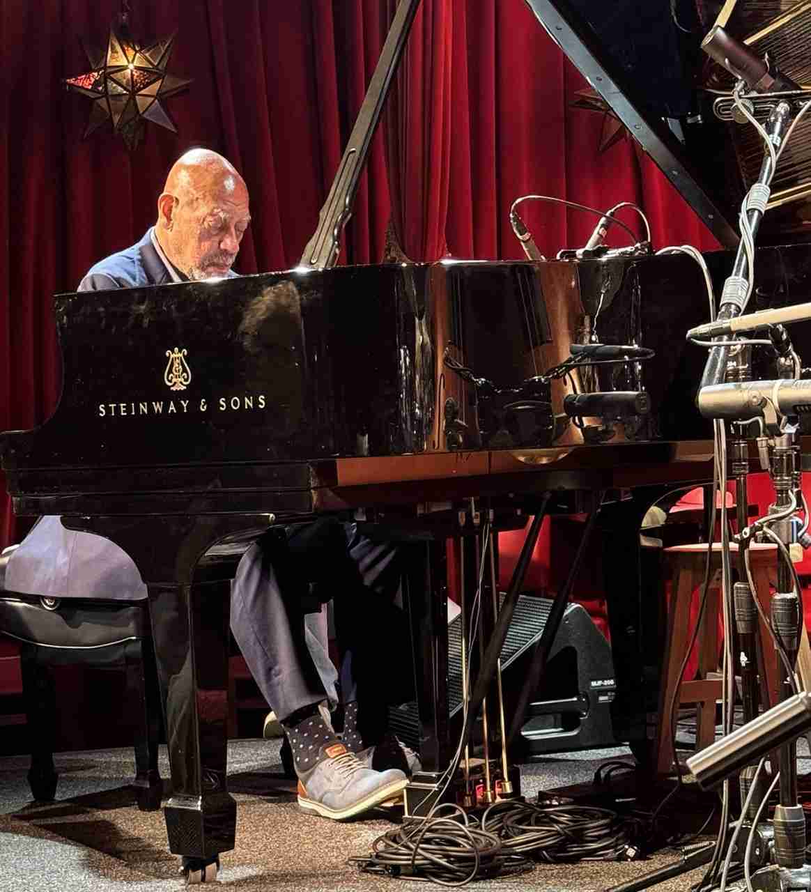 The Kenny Barron Trio at Smoke Jazz Club. Photo by Edward Kliszus