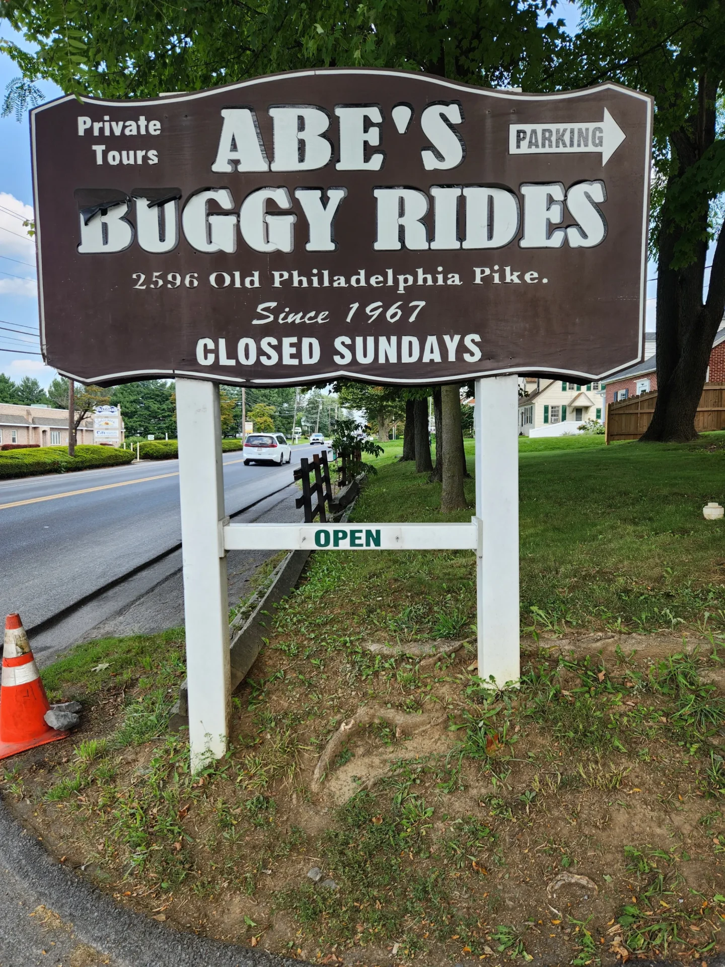 A welcoming sign for Abe's Buggy Rides on in Bird-in-hand, PA. Photo by Sora Vernikoff