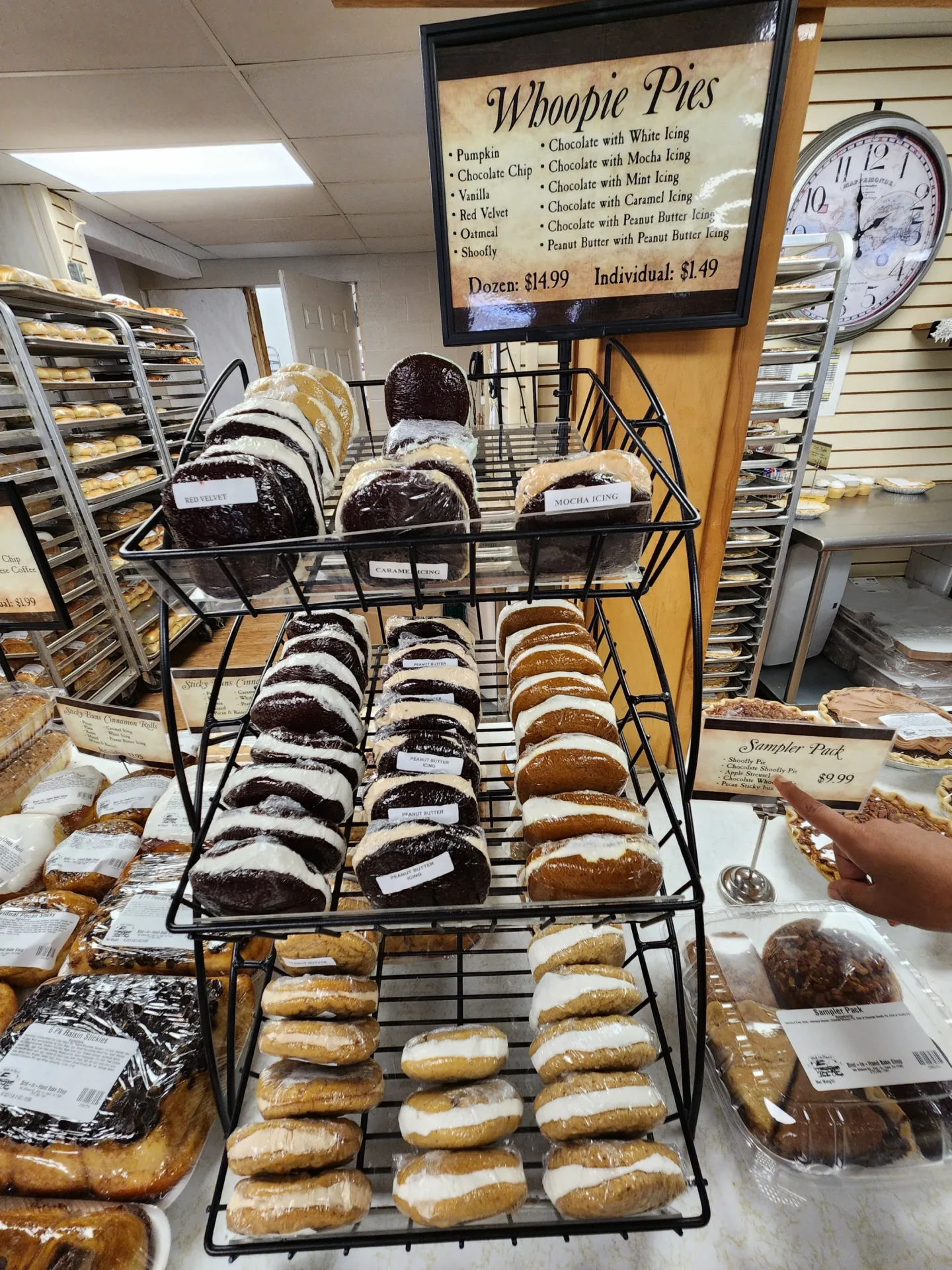 Whoopie Pies on display at the Amish general store. Photo by Sora Vernikoff