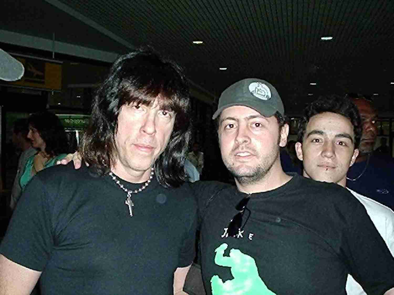 Marky Ramone and Fans. Popoto, Public domain, via Wikimedia Commons