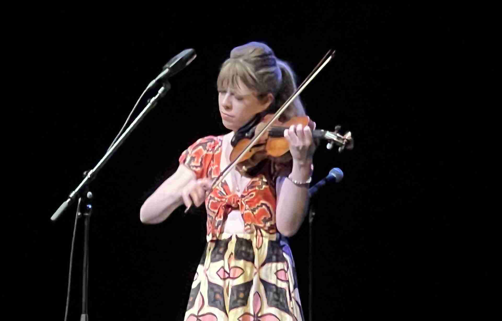 Tessa Lark performing at the Irvine Barclay Theatre. Photo by Sewageboy, via Wikimedia Commons