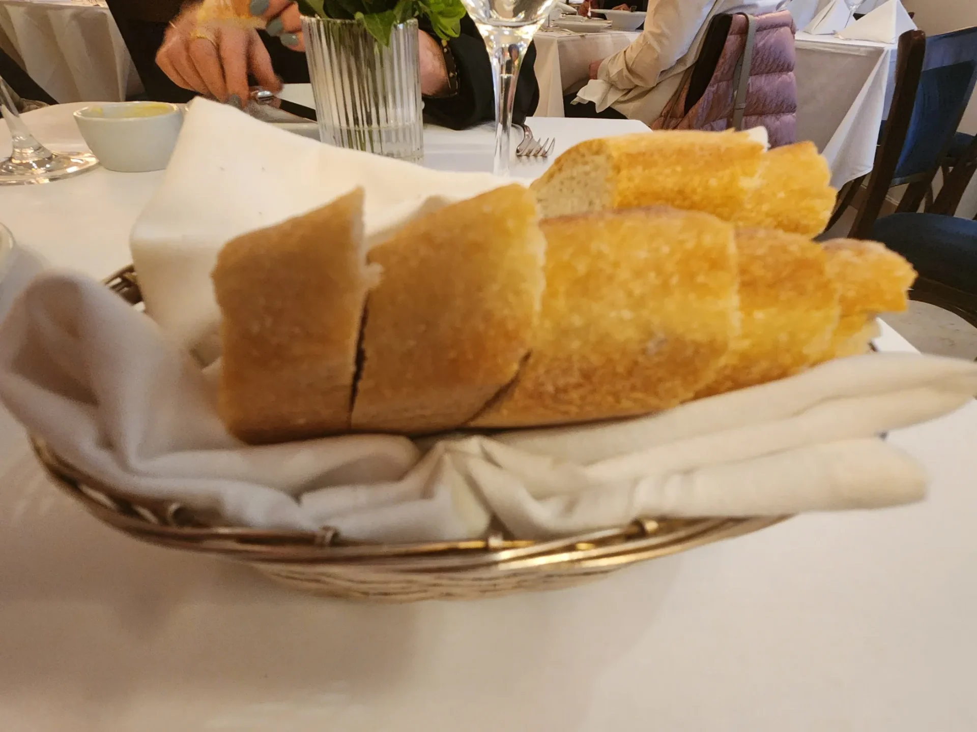 Fresh French Bread at Le Bilboquet Photo by Sora Vernikoff