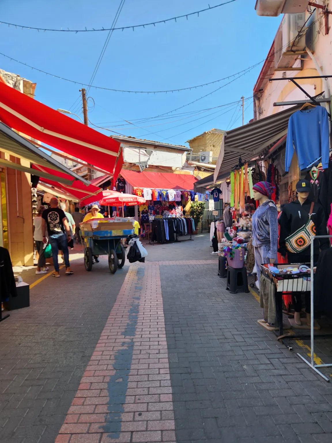 Approaching an outdoor market in Nicosia. Photo by Sora Vernikoff