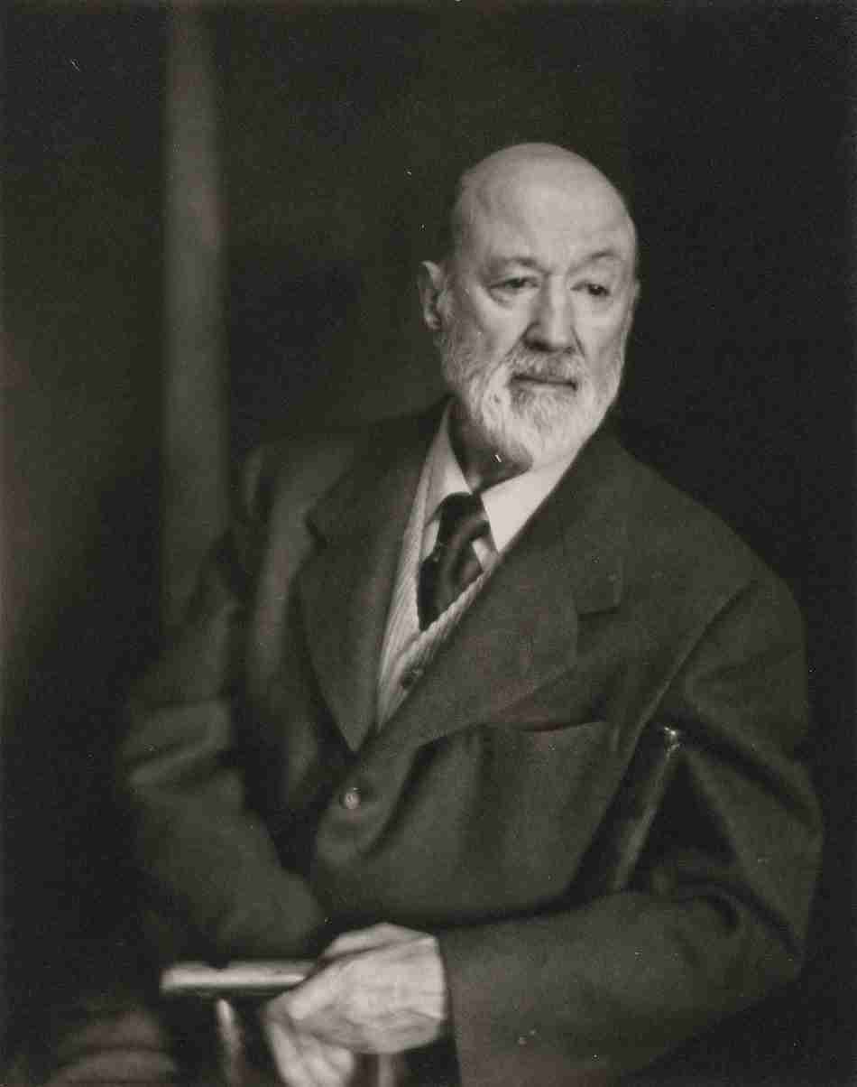 Charles Edward Ives - National Portrait Gallery, Smithsonian Institution (NPG.82.185). Clara Sipprell, CC0, via Wikimedia Commons