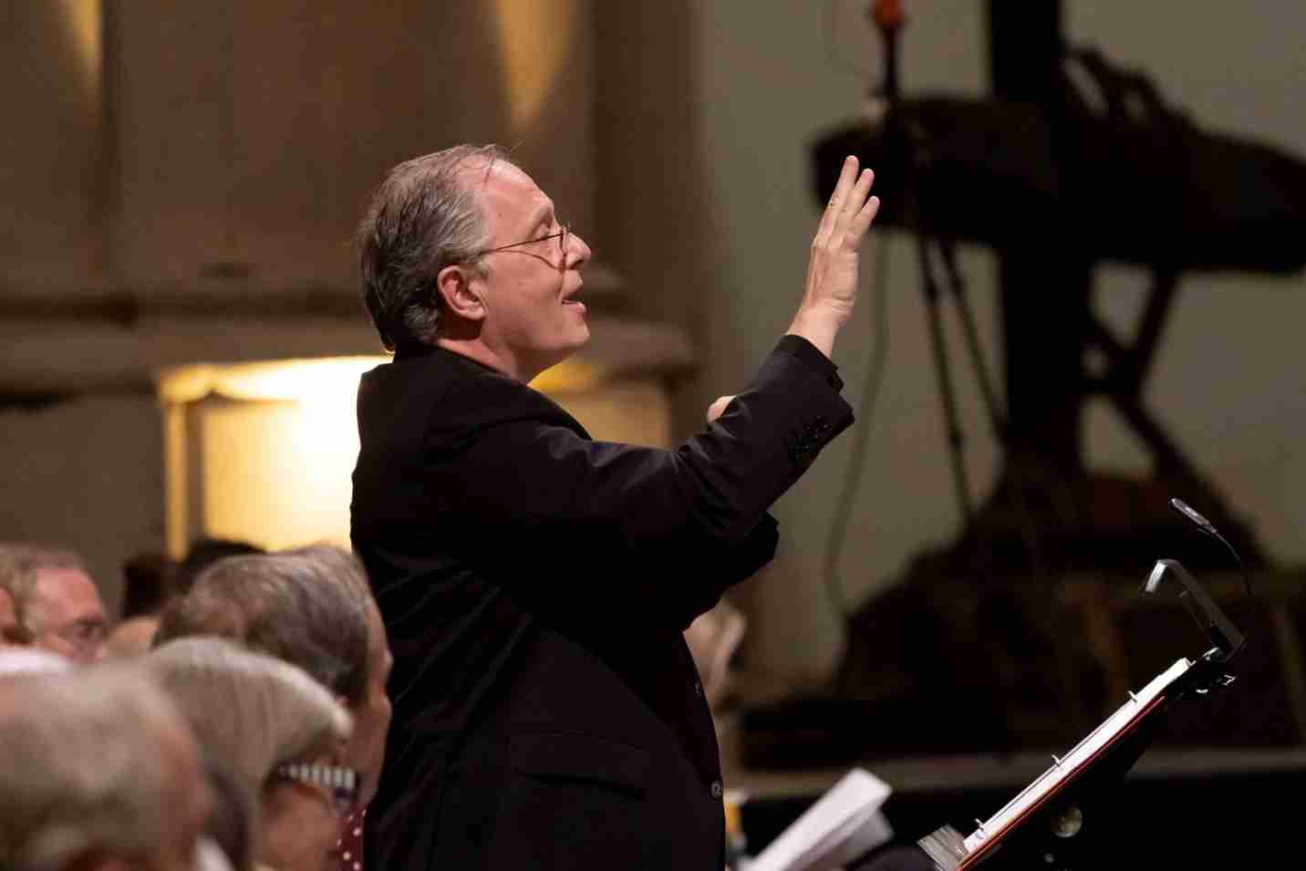 Maestro Kent Tritle. Photo by Jennifer Taylor
