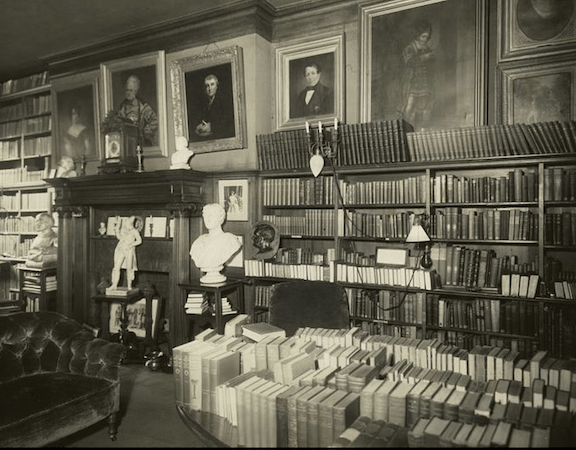 The Hampden-Booth Library at the Players. Courtesy @theplayersnyc on Instagram and the NYPL Digital Collections