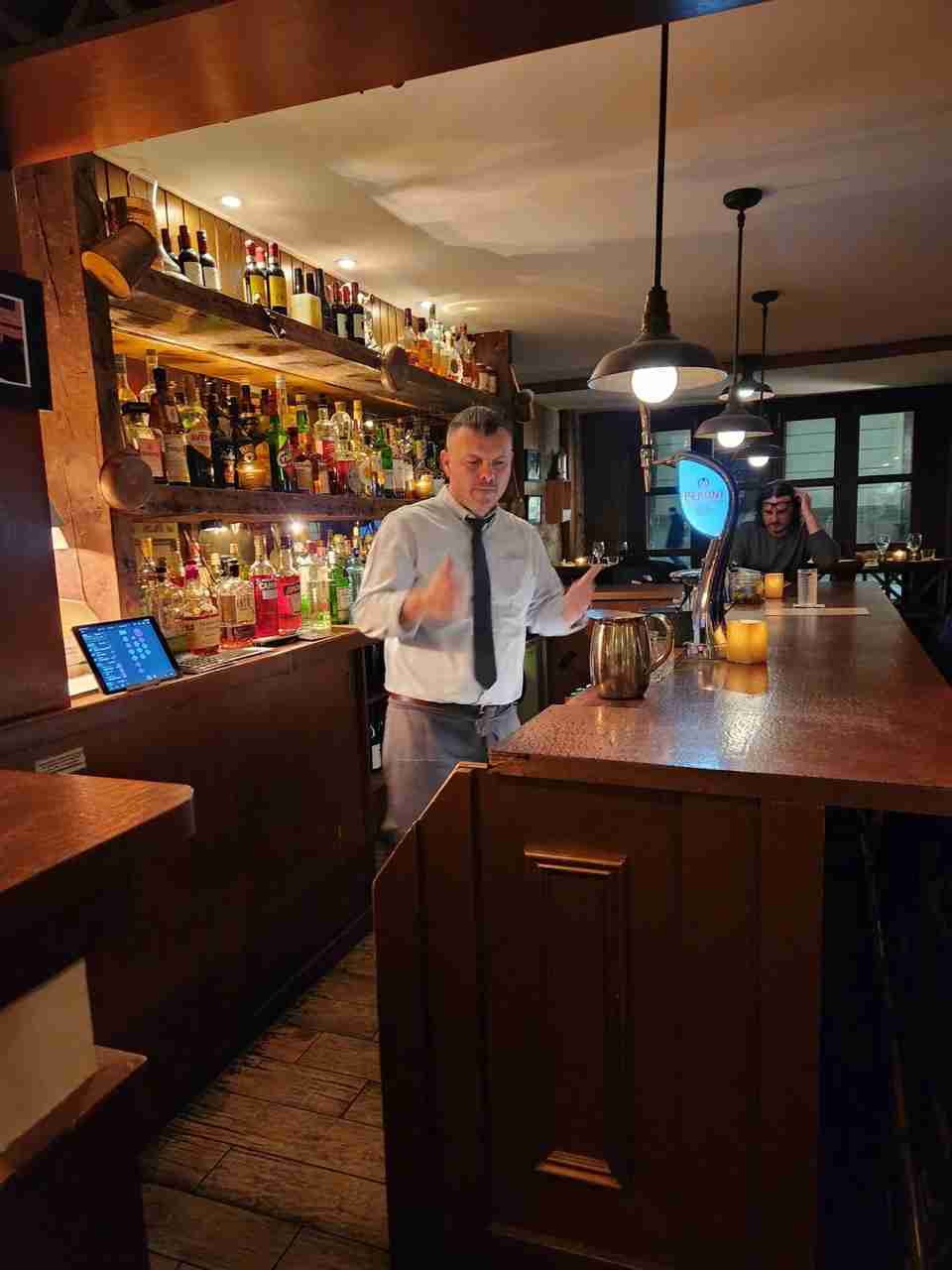 The bar at Paul & Jimmy’s Ristorante. Photo by Sora Vernikoff
