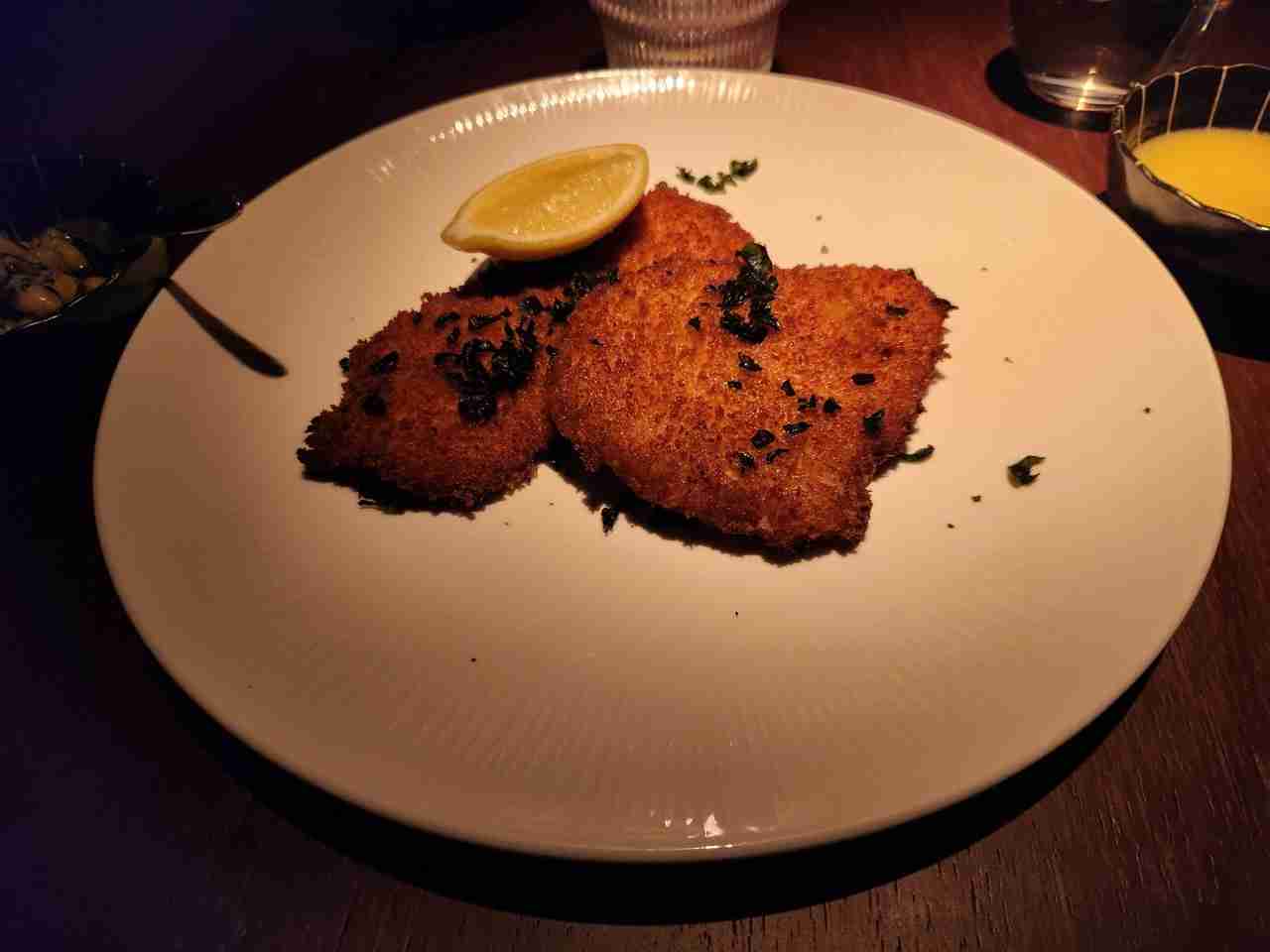 Chicken Milanese at Aqua Restaurant in Manhattan's Flatiron Neighborhood. Photo by Sora Vernikoff
