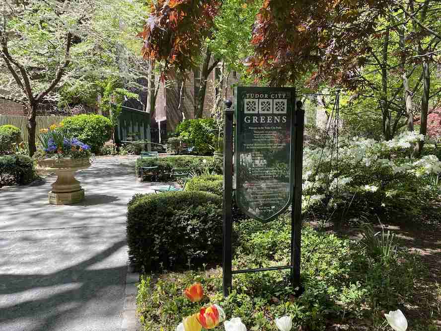 Tudor City Greens in New York City's Tudor City Neighborhood. Photo by Edward Kliszus