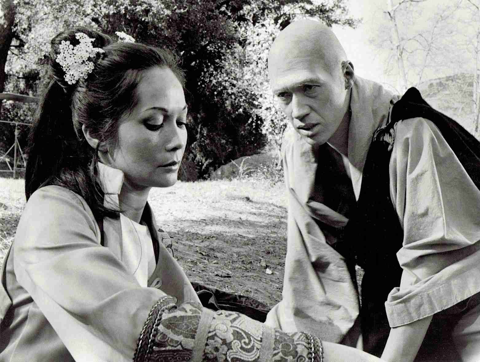 Nancy Kwan & David Carradine (Grasshopper) in Kung Fu. ABC Television, Public domain, via Wikimedia Commons