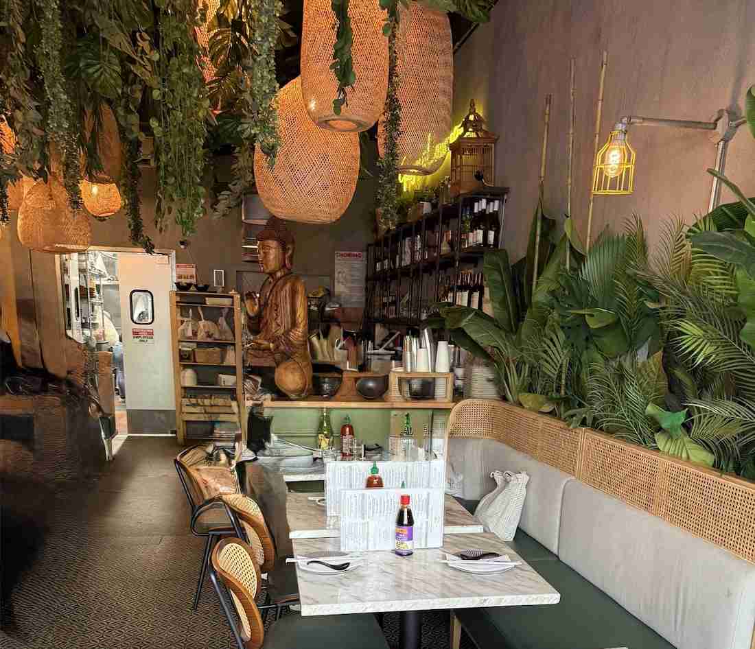 Entering Ginger and Lemongrass Vietnamese Fusion Restaurant. Photo by Valerie Blanchard