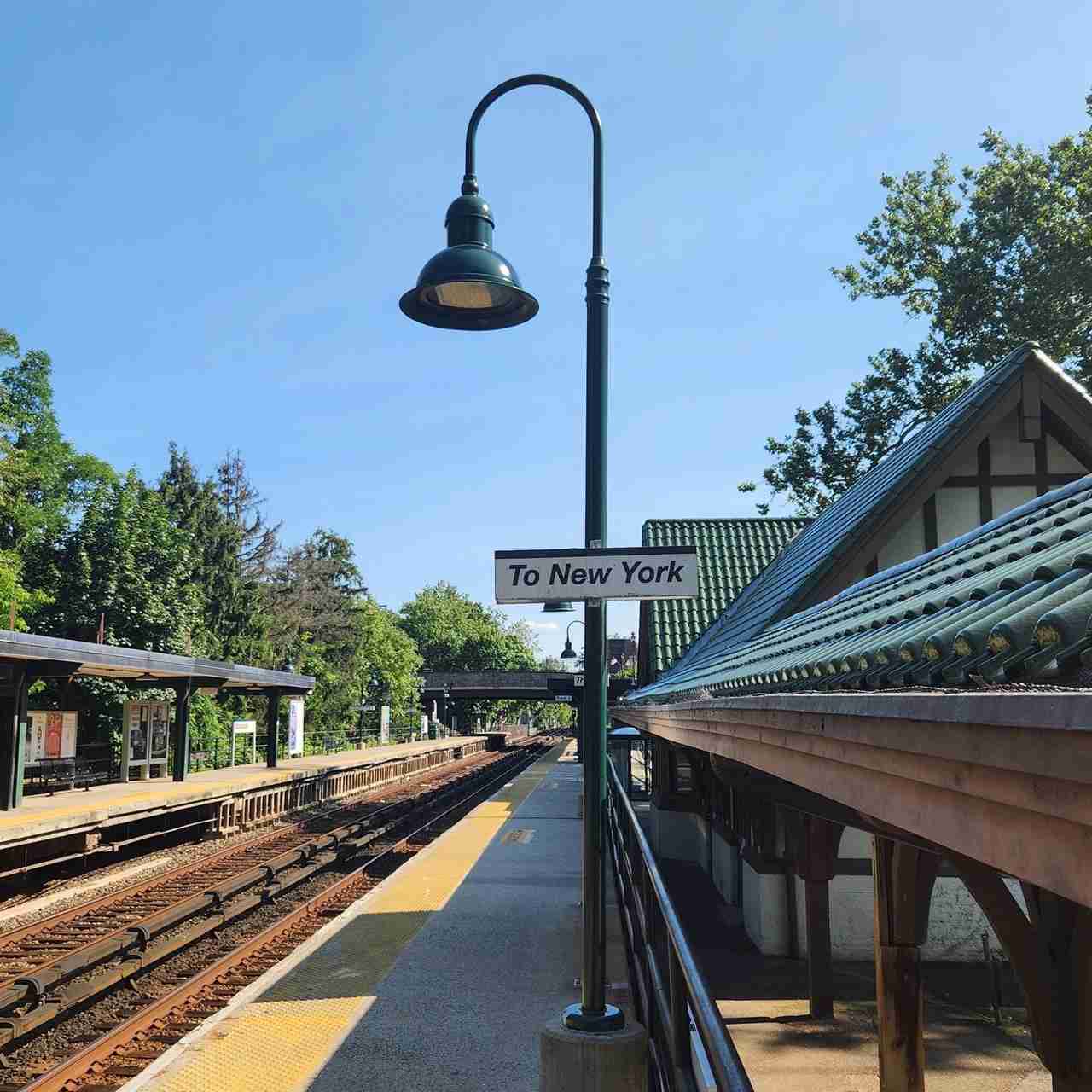 Time to go home at the Metro North Train Station in Scarsdale. Photo by Sora Vernikoff