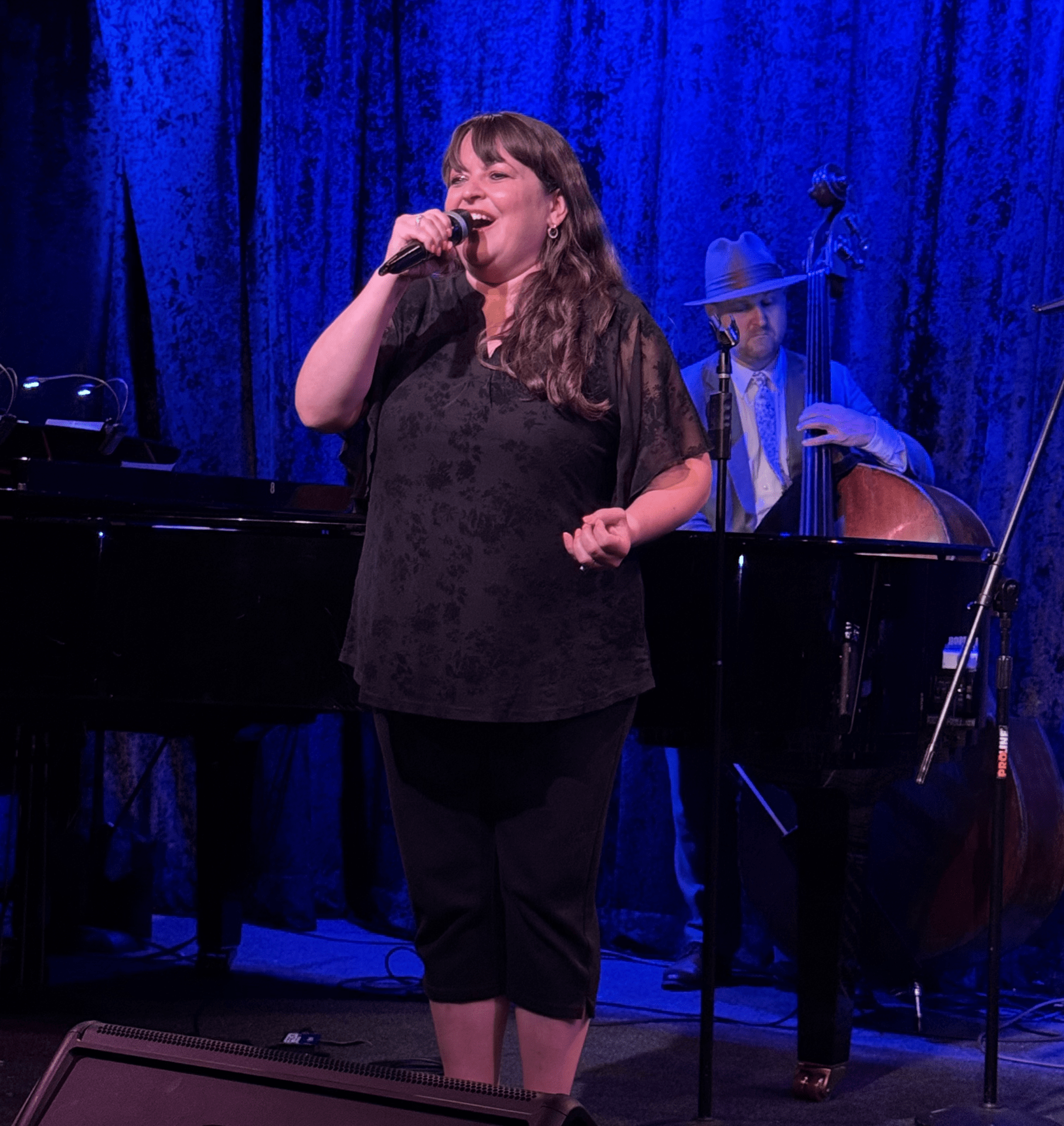 Jenna Esposito Center Stage at Jim Caruso's Cast Party at Birdland Jazz NYC. Photo by Edward Kliszus