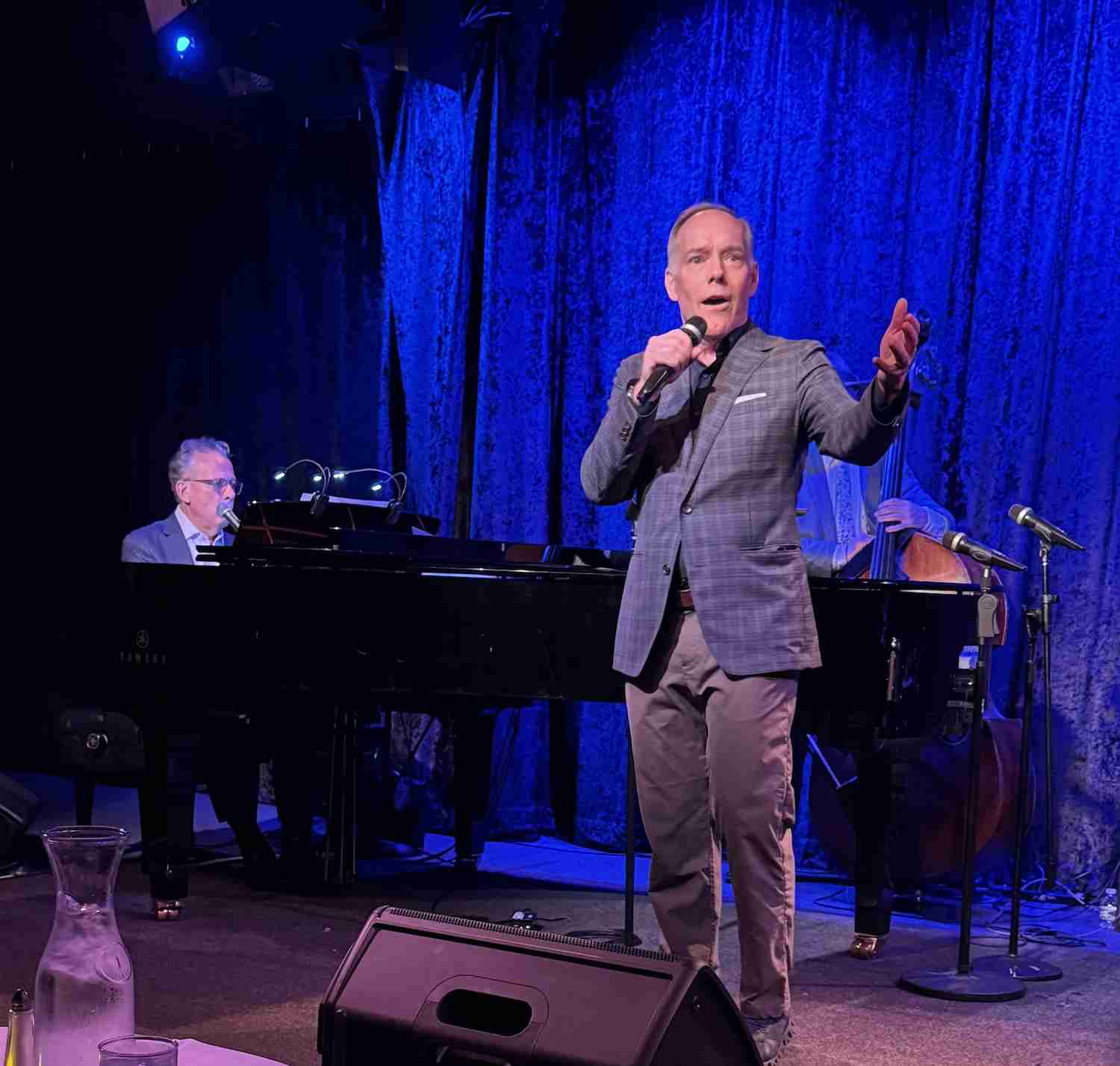 Michael Winther on Center Stage at Jim Caruso's Cast Party at Birdland Jazz NYC. Photo by Edward Kliszus