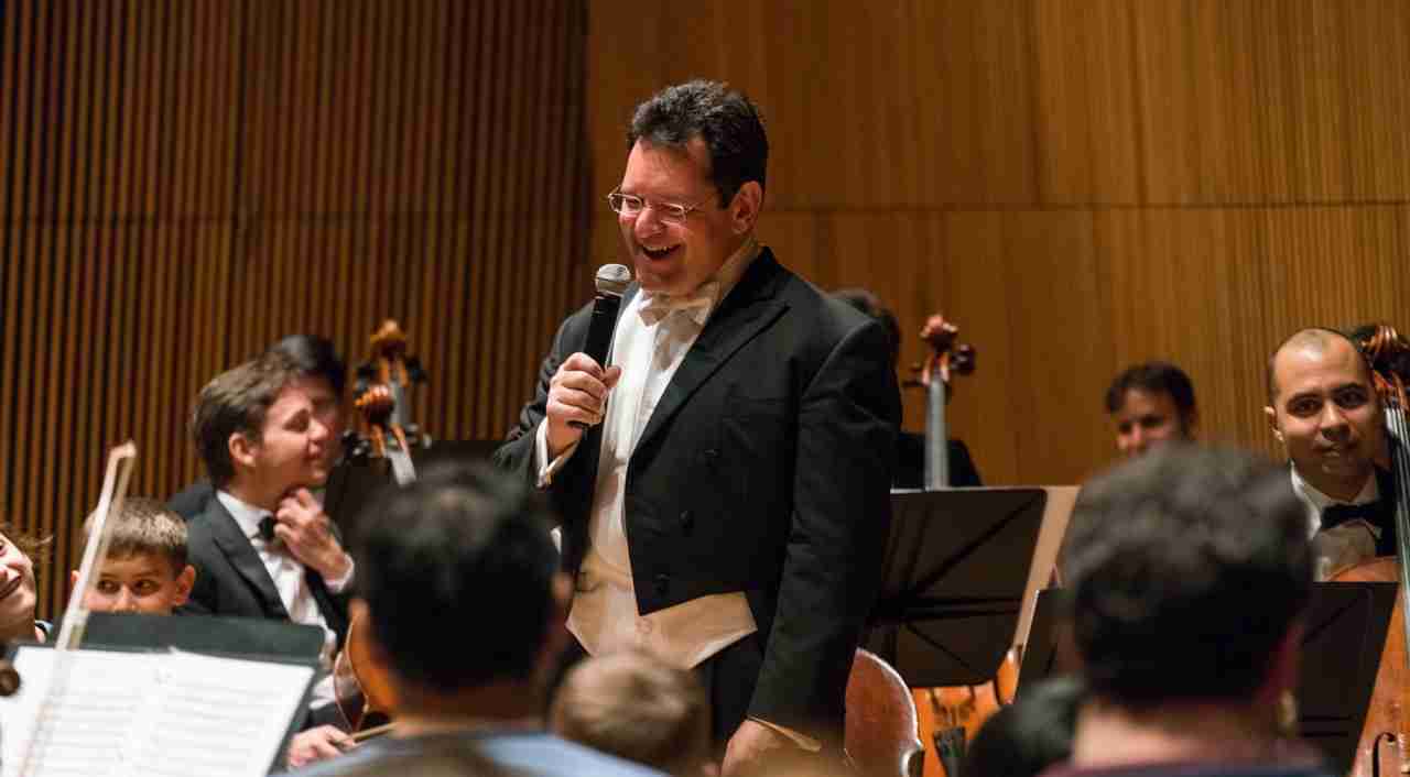 Maestro David David Bernard engaging with the audience at an InsideOut Concert with the Park Avenue Chamber Symphony at the DiMenna Center for Classical Music In New York City. Photo Courtesy Park Avenue Chamber Symphony