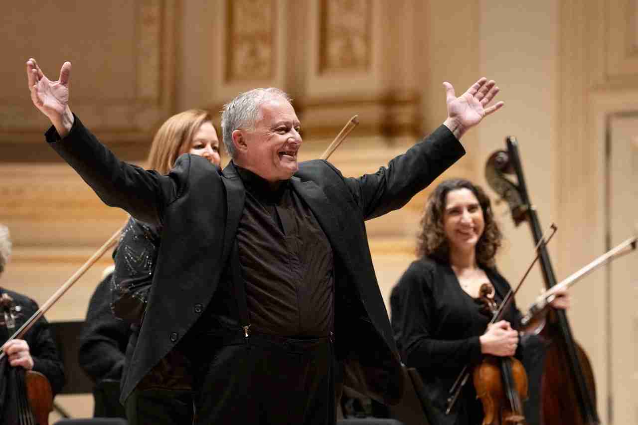 Maestro Kent Tritle with the Chorus and Orchestra of Musica Sacra in Classics for Christmas at Carnegie Hall. Photo by Brian Hatton