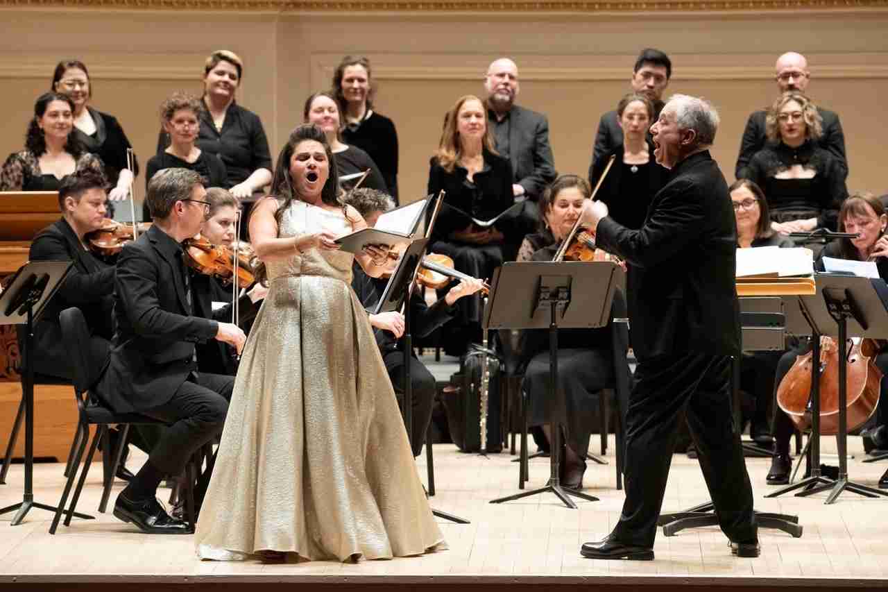 Soprano Kathryn Lewek with Kent Tritle and the Chorus and Orchestra of Musica Sacra in Classics for Christmas at Carnegie Hall. Photo by Brian Hatton