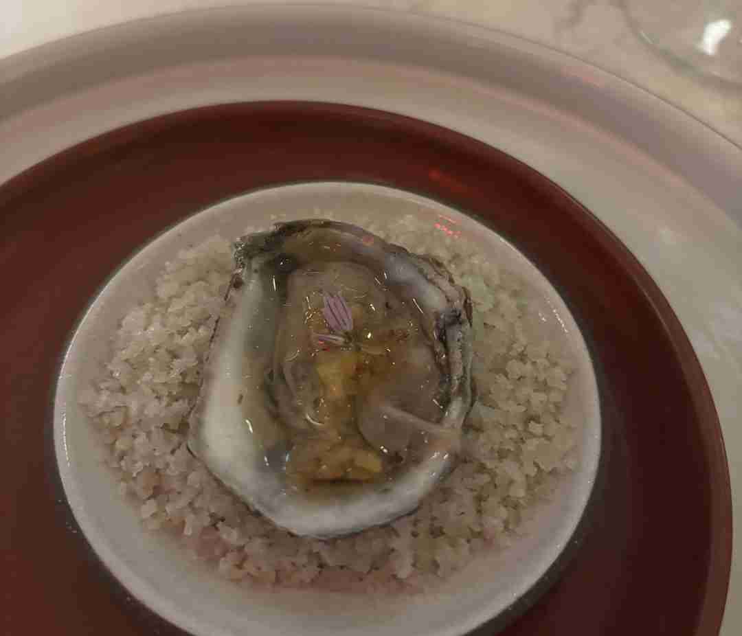 East Coast Oyster at The Morris Proper. Photo by Victoria L. Dammer